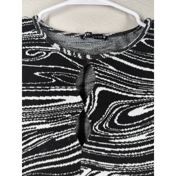 Zara Womens Black White Cropped Sweater Sz L Retro Disco Funky Keyhole Cozy Rave - Picture 3 of 7